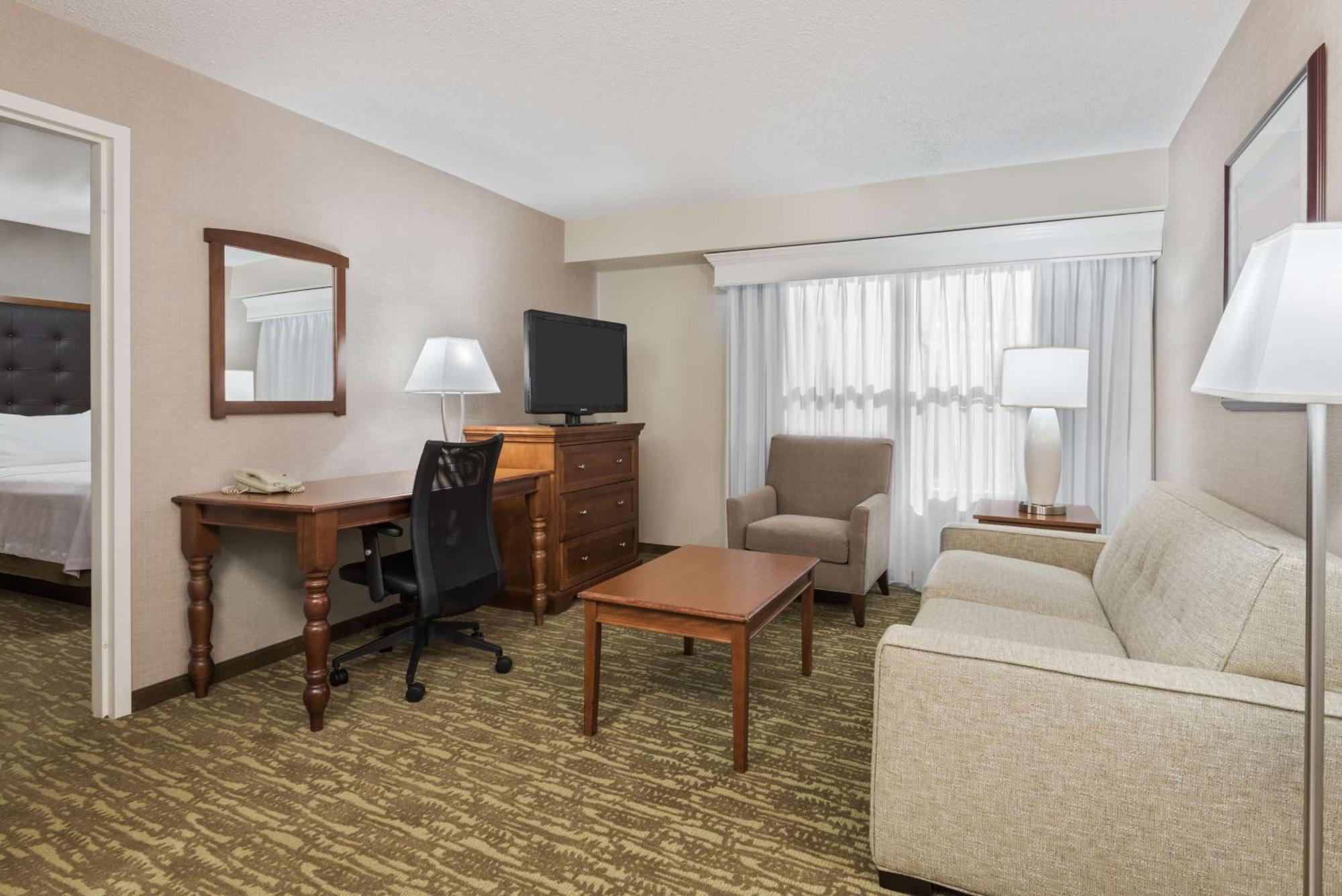 Homewood Suites By Hilton Holyoke-Springfield/North Exterior photo