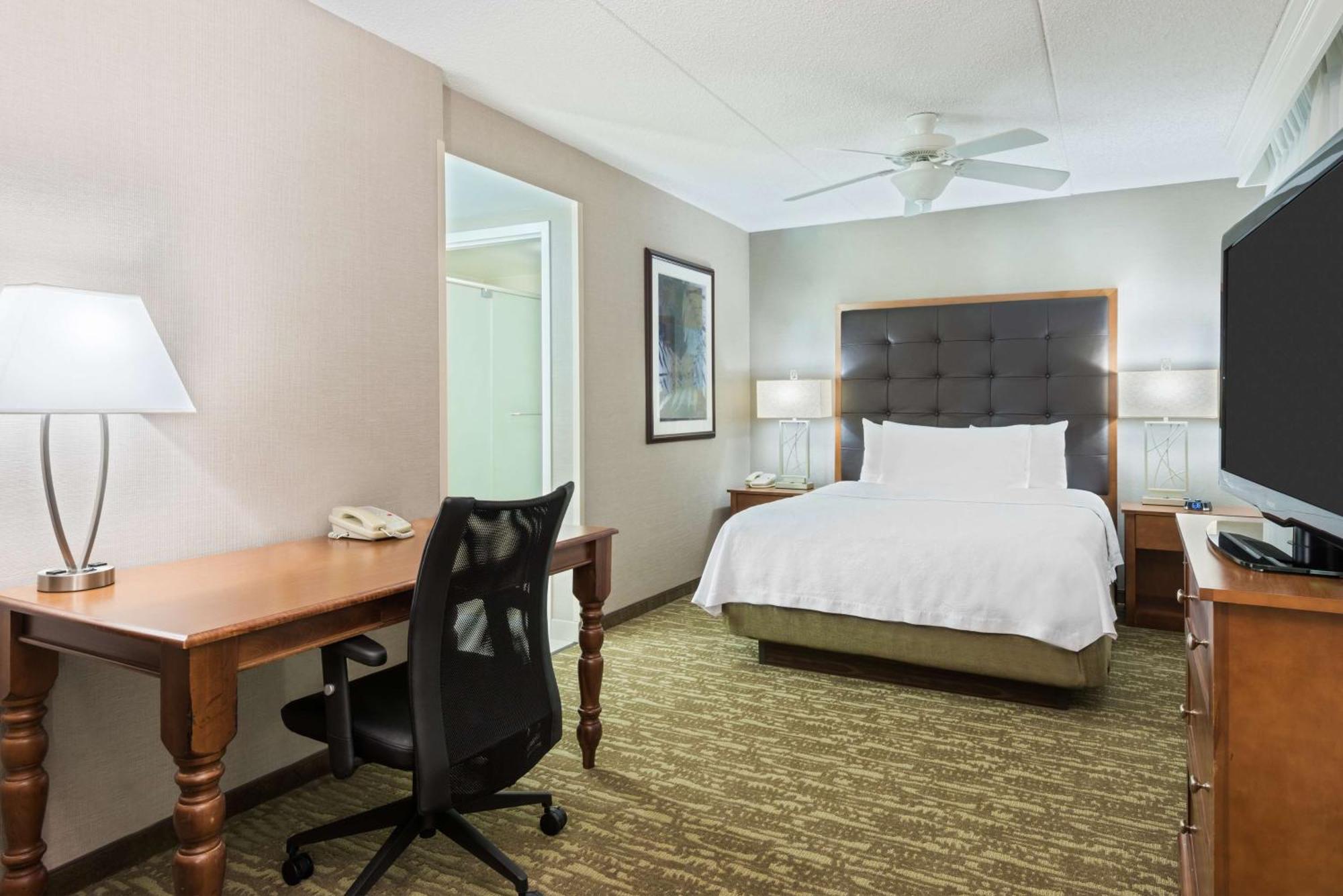 Homewood Suites By Hilton Holyoke-Springfield/North Exterior photo