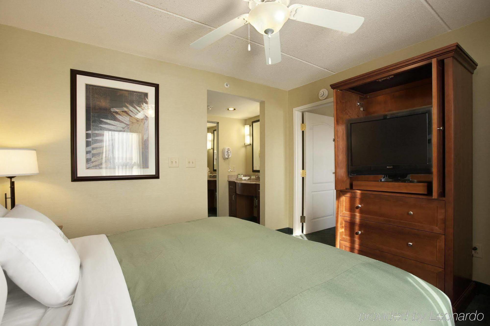 Homewood Suites By Hilton Holyoke-Springfield/North Exterior photo