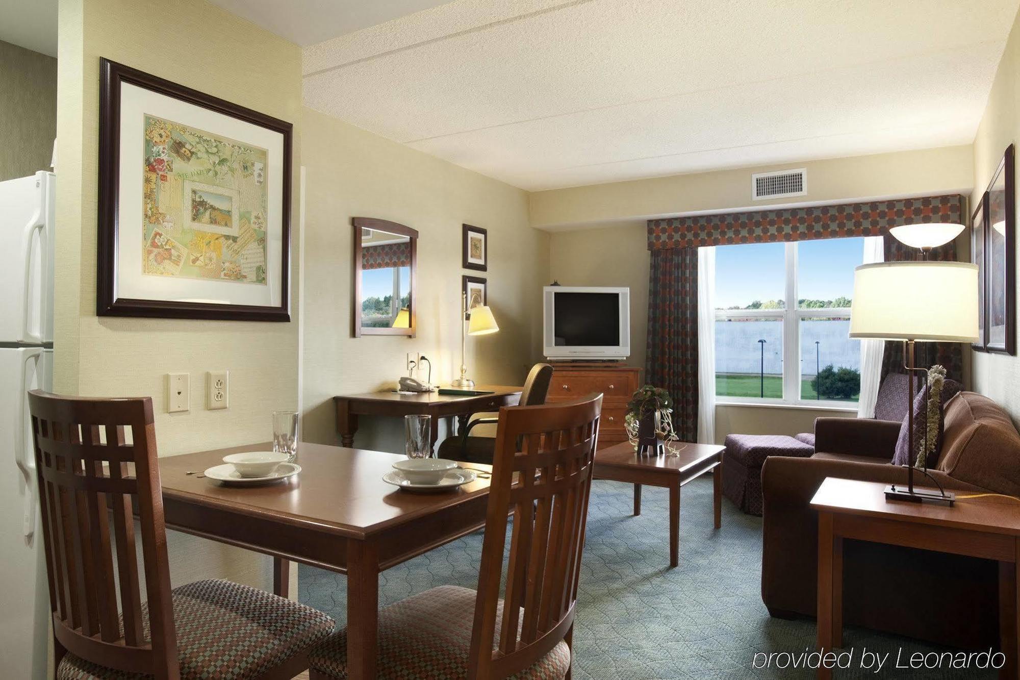 Homewood Suites By Hilton Holyoke-Springfield/North Room photo